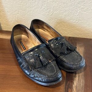 Florsheim Black Leather Tassel Moc Toe Loafers